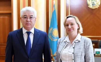 阿塔穆库洛夫会见以色列驻哈大使