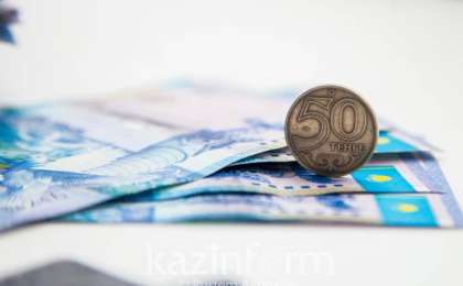 央行：哈萨克斯坦外币存款份额减少