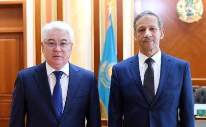 哈萨克斯坦外长会见摩洛哥驻哈大使