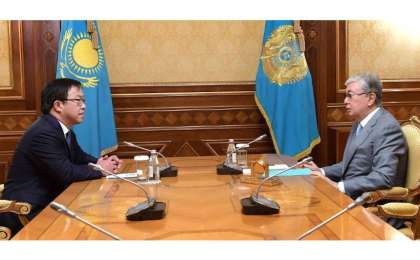 托卡耶夫总统接见接见国家心脏外科研究中心负责人