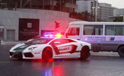 迪拜发生特大交通事故 已致17人死亡