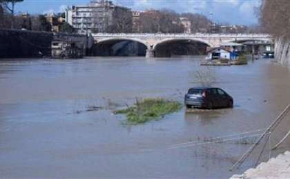 Алапат тасқын: 30 адам мерт болған