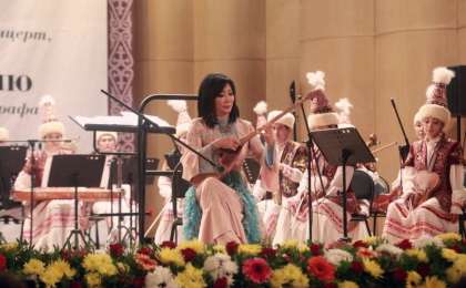 Мəскеуді əнге бөлеп, күймен күмбірлеткен қазақ əуендері