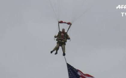 ​97 жастағы қария парашютпен секірді