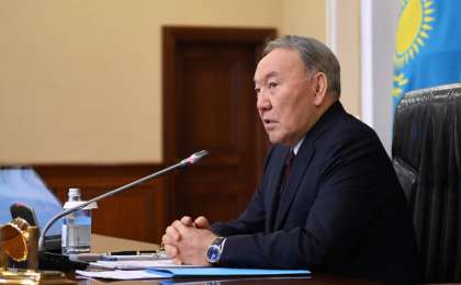 首任总统向参议院表示感谢