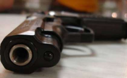 Мектеп маңында атыс болып, үш адам қайтыс болды