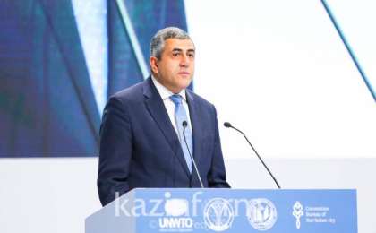 世界旅游组织秘书长谈努尔-苏丹旅游潜力