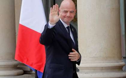 因凡蒂诺成功连任国际足联主席