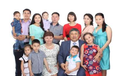 Ғалым қазақ жанұясында неліктен үш баладан кем бала болмау керектігін түсіндіріп берді