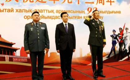 中国驻哈使馆举行招待会 庆祝解放军建军92周年