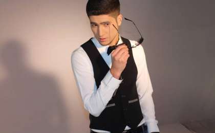 Әбдіжаппар Әлқожа Үшінші адам скачать текст песни (2019)