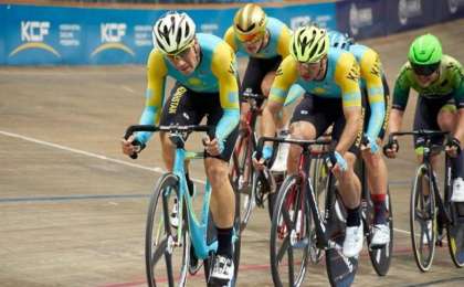 哈萨克斯坦队在泰国自行车赛中夺金