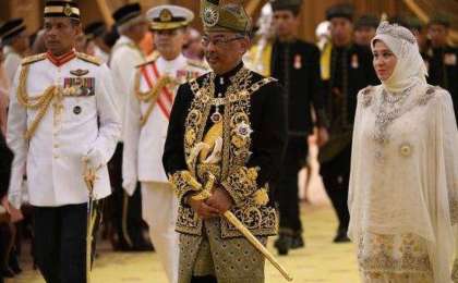 马来西亚新任最高元首正式登基