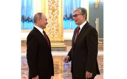 普京邀请托卡耶夫总统访问鄂木斯克