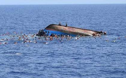 印度翻船事故致7人死亡50人失踪