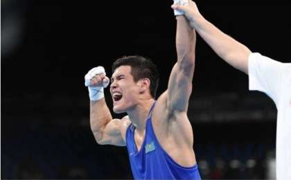 Данияр Елеусінов америкалық қарсыласын нокаутқа жіберді (ВИДЕО)