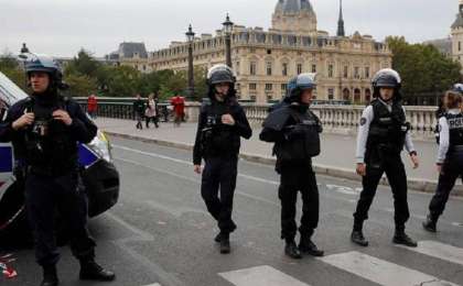 巴黎警察局总部发生袭击事件 至少致4名警察死亡