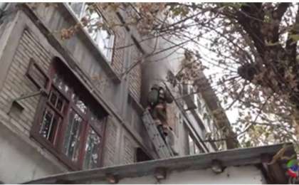 Шымкентте төсекке таңылып жатқан ер адам өз пәтерінде тірідей жанып кетті (ВИДЕО)