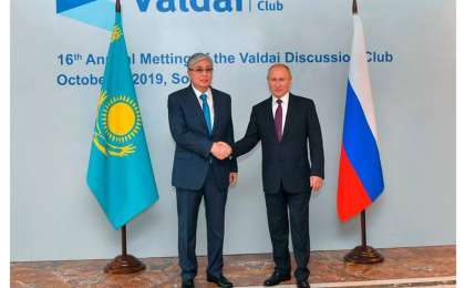 哈俄两国元首就地区间合作论坛筹备问题进行了讨论