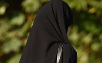 «Теледидар көру, домбыра үнін тыңдау – харам»: Әйел өзге ағымның жетегінде кеткен күйеуінен қалай құтылғанын айтты