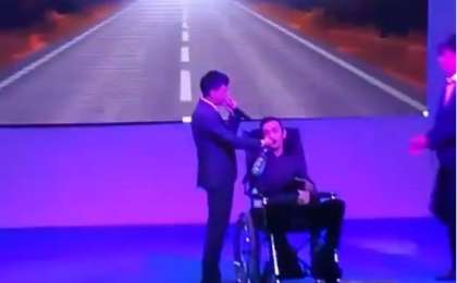 Арбаға таңылған досымен ән айтқан жігіт жұрттың жүрегін ауыртты (ВИДЕО)