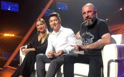 "Мақпал мені сыйламады". Сәкен Майғазиев бағдарламадан неге кетіп қалғанын түсіндірді