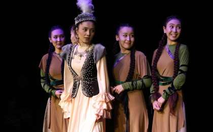 Театр-2018: Әшімов шәкірттері жаңа қойылым ұсынды (ФОТО)