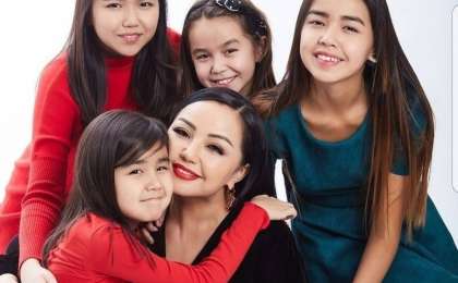 Алтынай Жорабаева бұрынғы күйеуіне қатысты өзін сынағандарға жауап берді