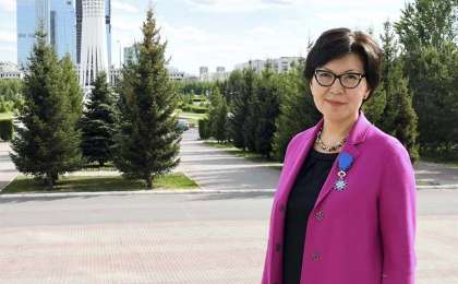 哈萨克斯坦大使被授予法国国家功勋奖章