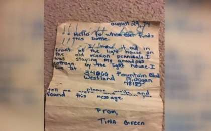 ​Ер адам бөтелкедегі хат авторын 45 жылдан кейін тапқан