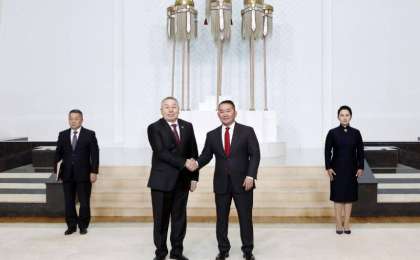 哈萨克斯坦大使向蒙古国总统递交国书