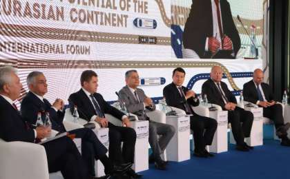 哈萨克斯坦第一副总理：要加快欧亚经济联盟交通运输基础设施数字化