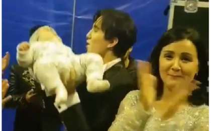 Димаш Құдайберген қазақтың ырымын жасады