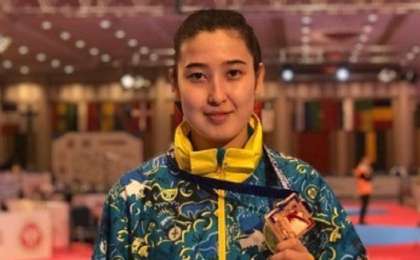 哈萨克斯坦在莫斯科跆拳道赛上获得三枚奖牌