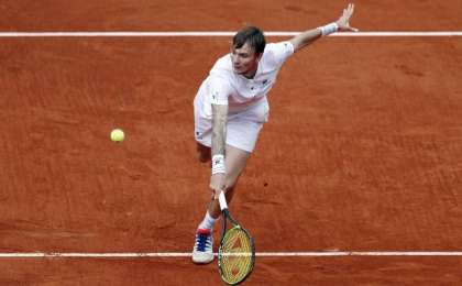 哈萨克斯坦选手闯入成都网球公开赛决赛