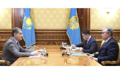 托卡耶夫总统会见欧亚经济委员会执委会主席
