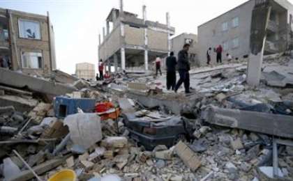 Жойқын жер сілкінісінен 400-ден астам адам зардап шекті