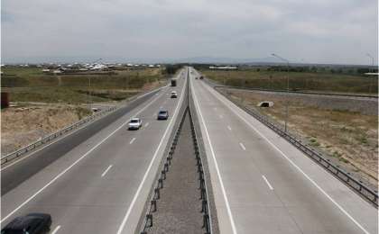 连接哈乌两国的新高速公路正式开通