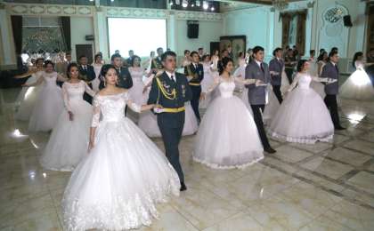 Офицер — әскер абыройы |