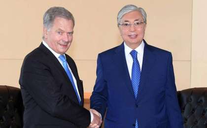 托卡耶夫会见芬兰总统尼尼斯托