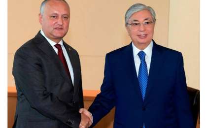 托卡耶夫会见摩尔多瓦总统