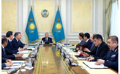 首任总统主持召开安全会议例行会议