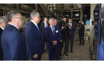 托卡耶夫视察阿克托别市工业区