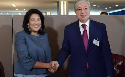 托卡耶夫会见格鲁吉亚总统祖拉比什维利