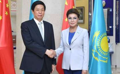 参议院议长会见中国全国人大常委会委员长栗战书