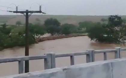 巴西暴雨致大坝溢流