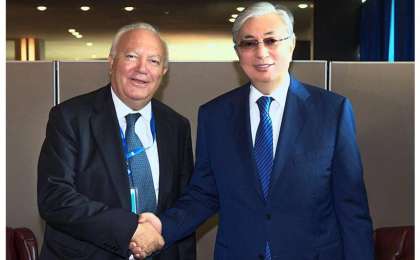 托卡耶夫总统会见联合国文明联盟高级代表莫拉蒂诺斯