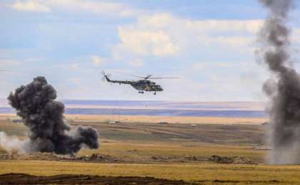 8国联合军事演习在俄罗斯进行