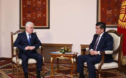 哈萨克斯坦外长会见吉尔吉斯斯坦总统