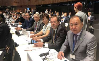 哈萨克斯坦代表团出席欧安组织议会大会会议